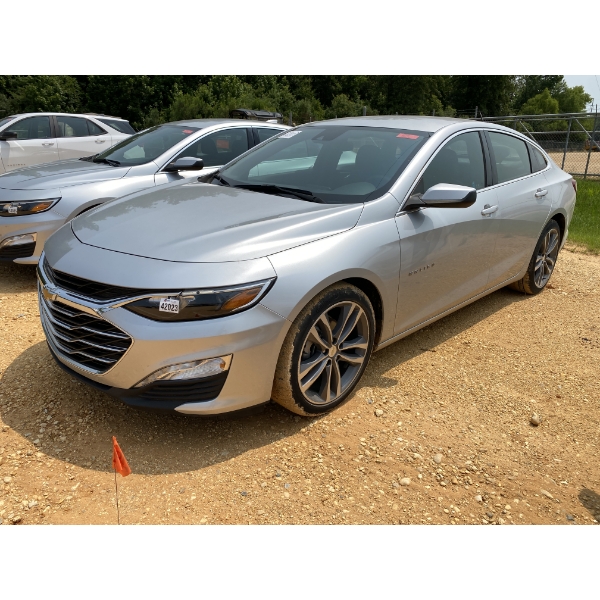 2021 CHEVROLET MALIBU LT Automobile