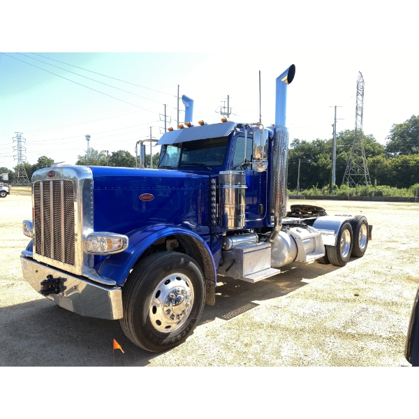 2023 PETERBILT 389 Day Cab Truck