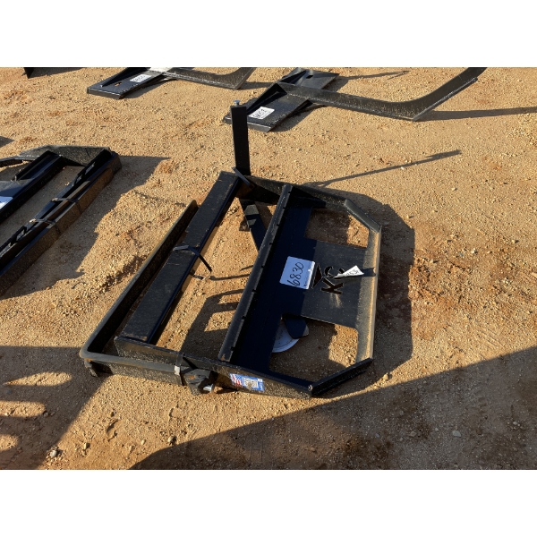 WELD ON PLATE, fits skid steer loader