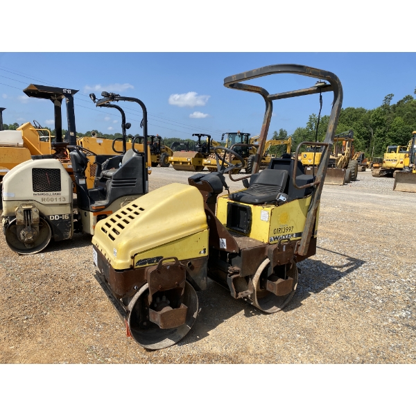 2001 WACKER RD11A Roller