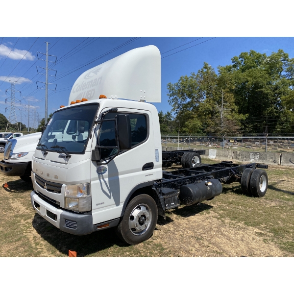 2017 MITSUBISHI FUSO FE160 Cab and Chassis Truck