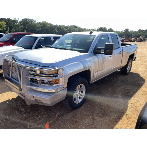 2015 CHEVROLET SILVERADO 1500 LT Pickup Truck