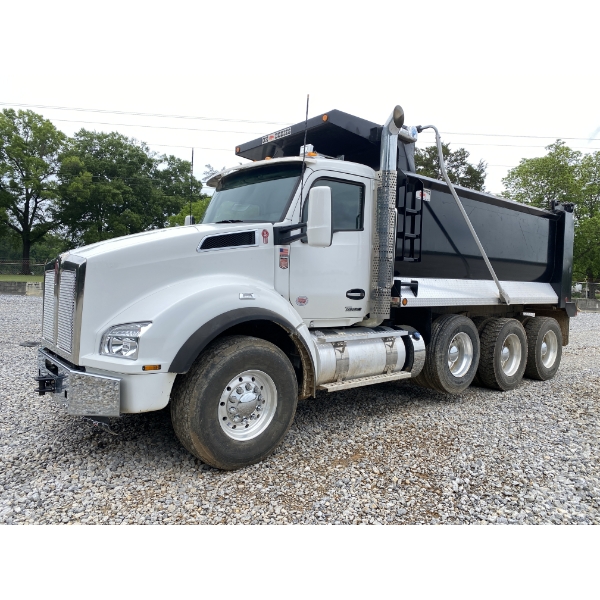 2025 KENWORTH T880 Dump Truck