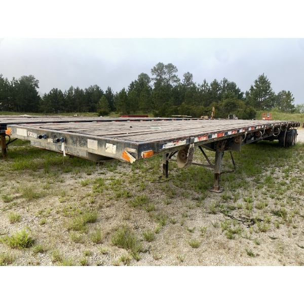 2004 TRANSCRAFT TL-2000 S2 Flatbed Trailer