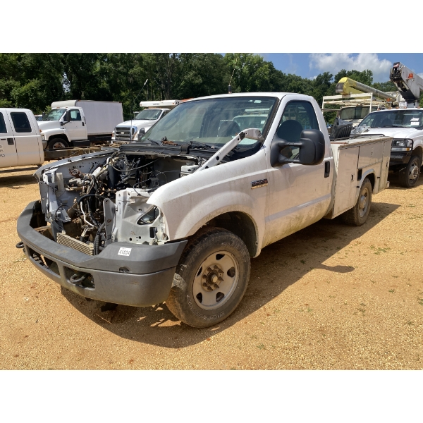 2006 FORD F250 XL Service / Mechanic Truck