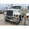Image 1 : 2016 MACK CHU613 Sleeper Truck