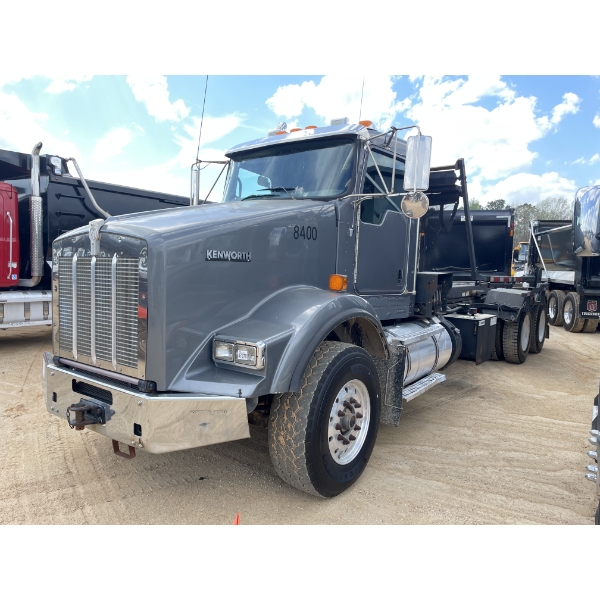 2016 KENWORTH T800 Roll Off Truck