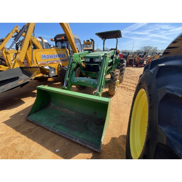 2016 JOHN DEERE 5075E Farm Tractor