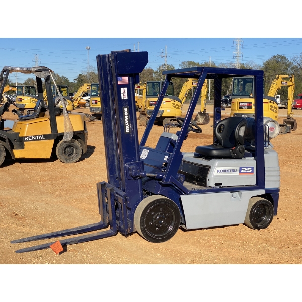 KOMATSU FG20ST11 Forklift - Mast