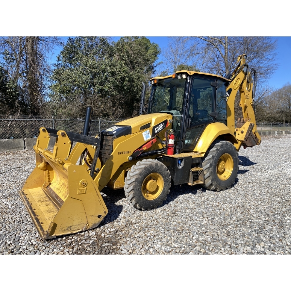2019 CAT 430F2 Backhoe