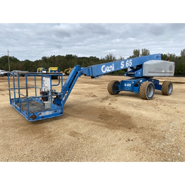 2013 GENIE S65 Manlift