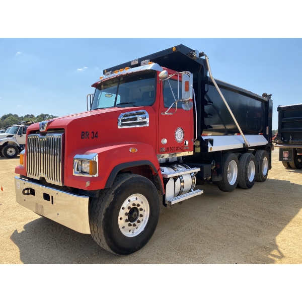 2014 WESTERN STAR 4700 SF Dump Truck