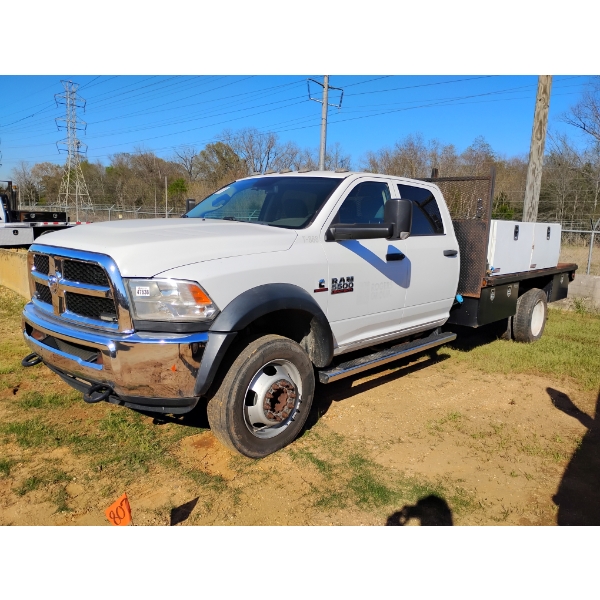 2018 RAM 5500 HEAVY DUTY Flatbed Truck
