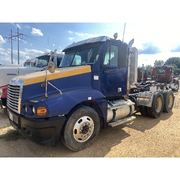 2007 FREIGHTLINER CST120 Day Cab Truck