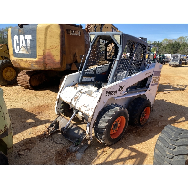 BOBCAT 763 Skid Steer Loader - Wheel