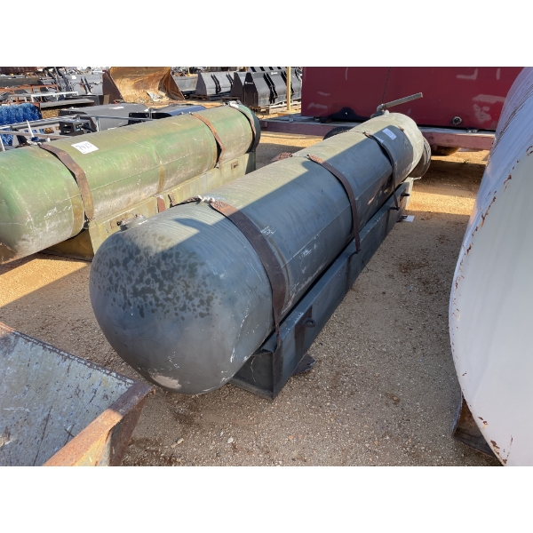CYLINDER TANK, APPROX 14' X 30"