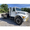 Image 4 : 1998 INTERNATIONAL 4900 Winch Truck