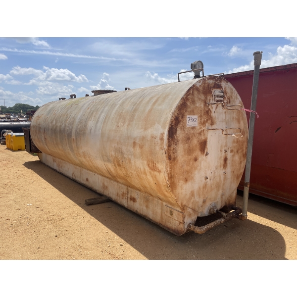 4,000 GALLON Fuel Tank