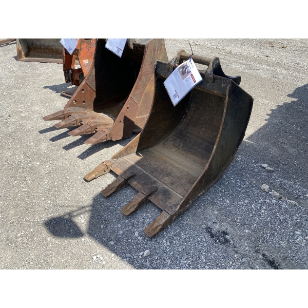 2021  32" DIGGING BUCKET