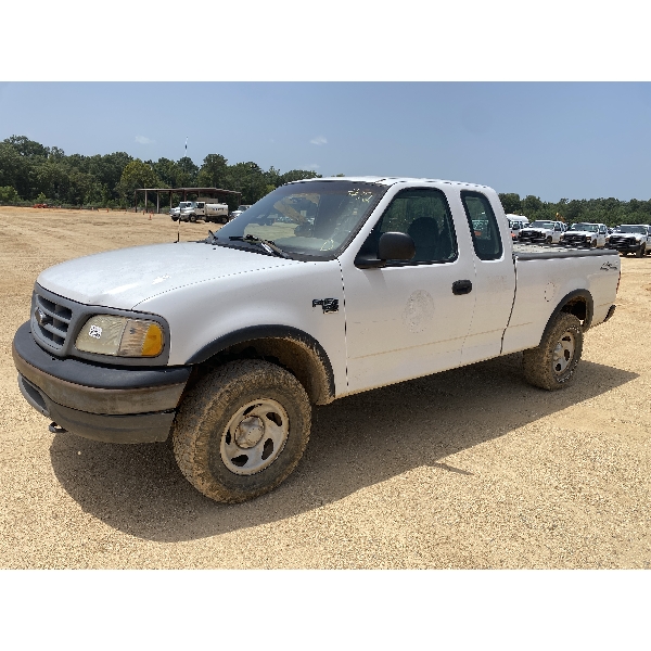 2001 FORD F150 XL Pickup Truck