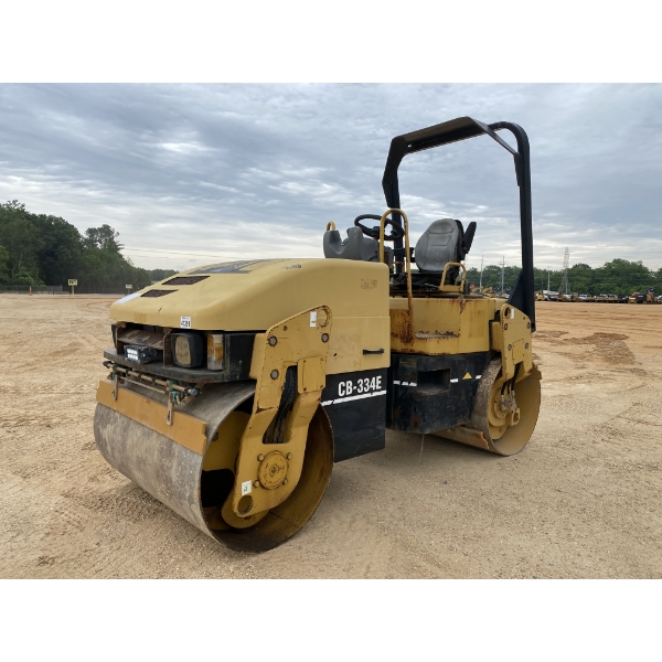 2006 CAT CB-334E Roller