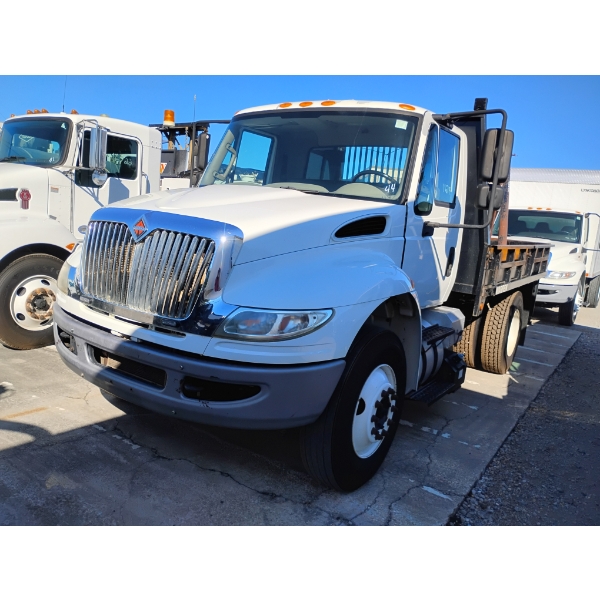 2017 INTERNATIONAL DURASTAR 4300 Winch Truck