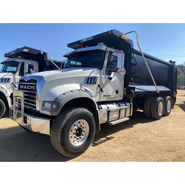2016 MACK GU713 Dump Truck
