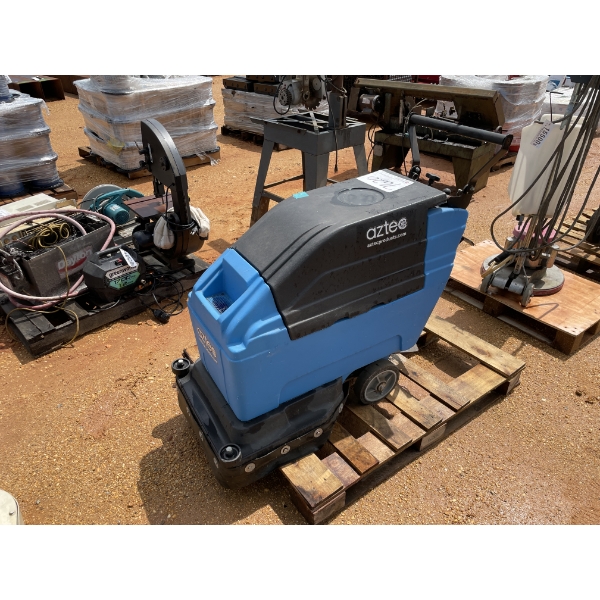 AZTEC SQUEEGEE VAC