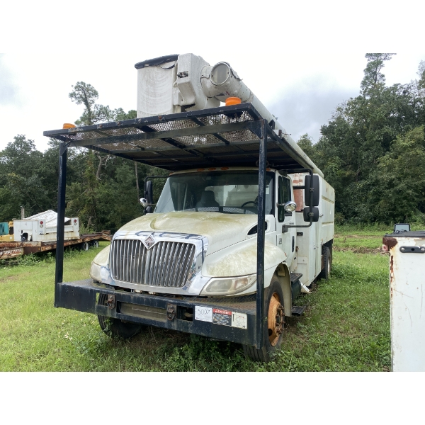 2007 INTERNATIONAL DURASTAR 4300 Bucket Truck