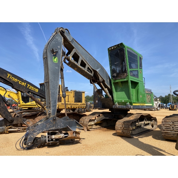 2021 JOHN DEERE 2156G TRACK Log Loader