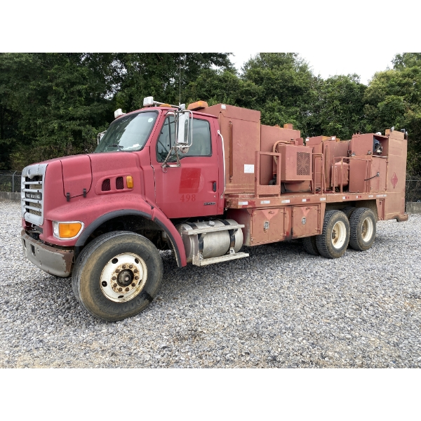 2005 STERLING  Fuel / Lube Truck