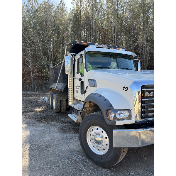 2023 MACK GR64F Dump Truck