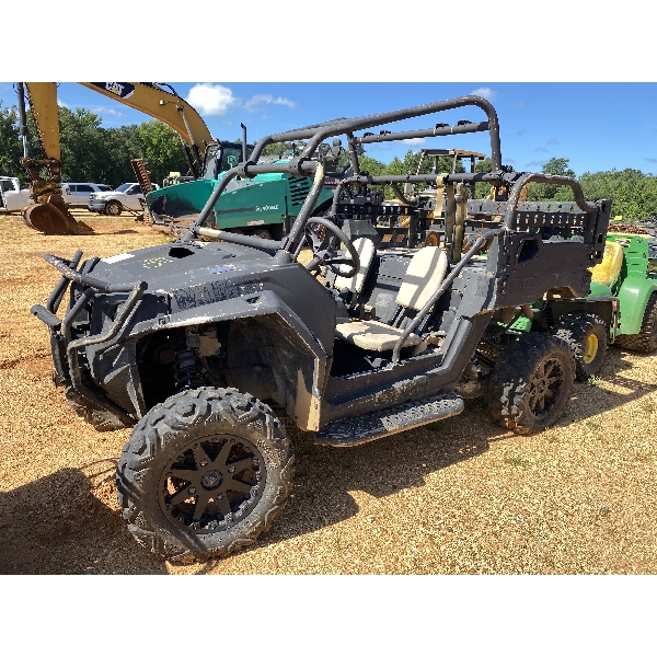 2013 POLARIS  UTV