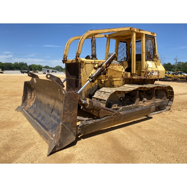 1989 KOMATSU D68E Dozer / Crawler Tractor