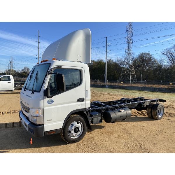2017 MITSUBISHI FUSO FE160 Cab and Chassis Truck
