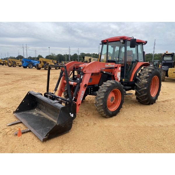 KUBOTA M9000 Farm Tractor