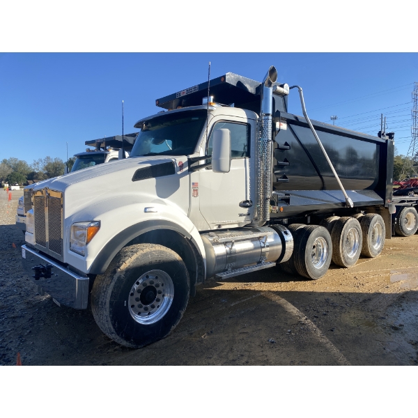 2023 KENWORTH T880S Dump Truck