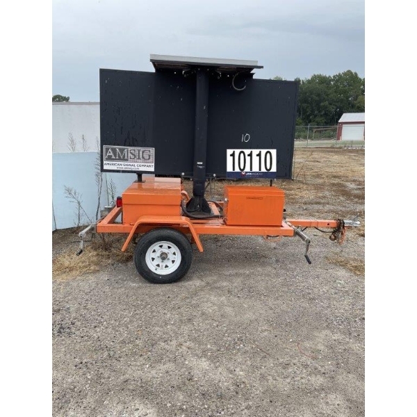 EARLY WARNER Arrow Board