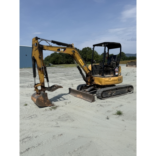 2017 CAT 304E2 Excavator - Mini
