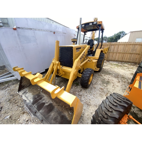 1996 JOHN DEERE 310D Backhoe