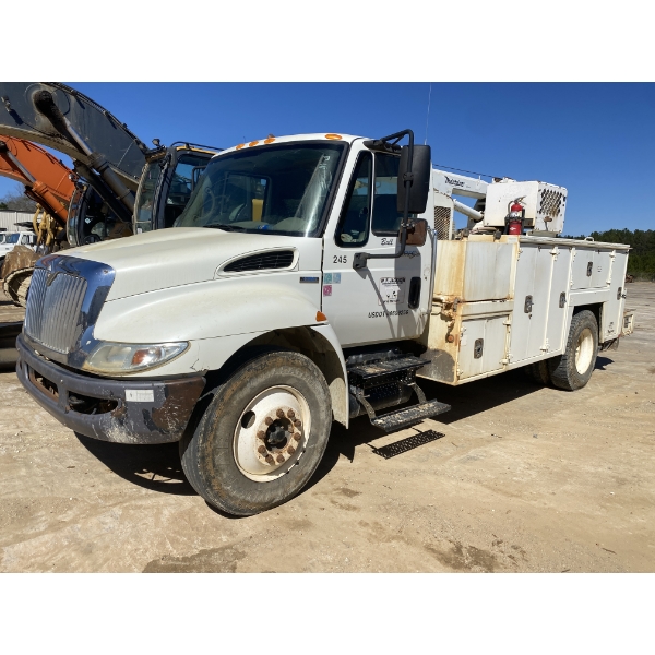 2008 INTERNATIONAL 4300 Service / Mechanic Truck