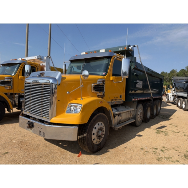 2014 FREIGHTLINER CORONADO Dump Truck