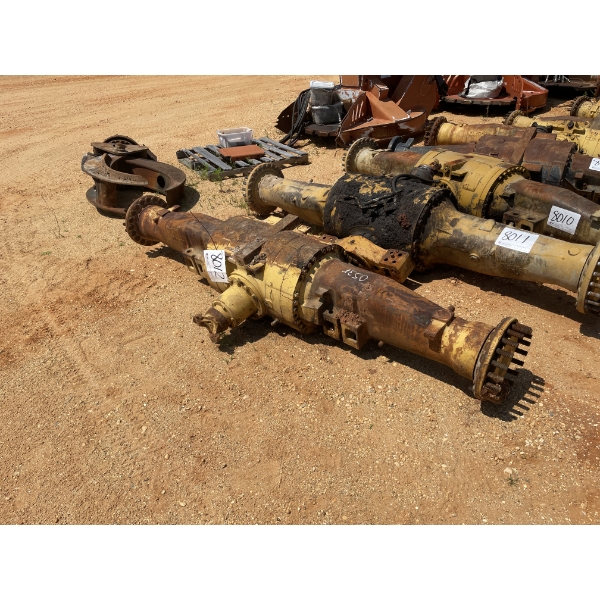 DRIVE AXLE