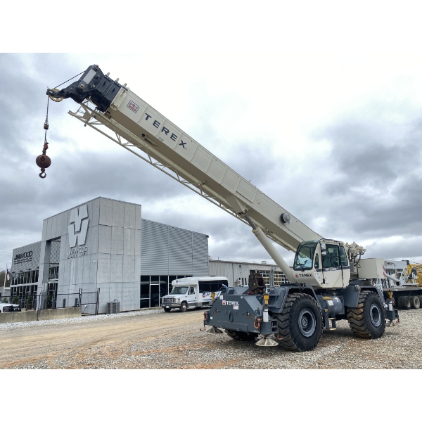 2012 TEREX RT555-1 Rough Terrain Crane
