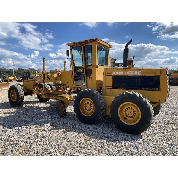 John Deere 670A Motor Grader