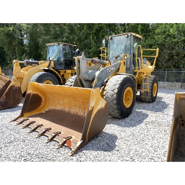 2009 JOHN DEERE 724K Wheel Loader