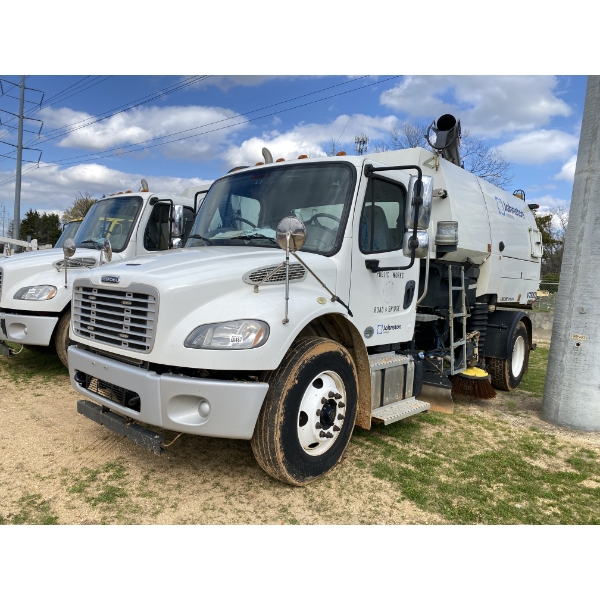 2020 FREIGHTLINER M2 Sweeper Truck