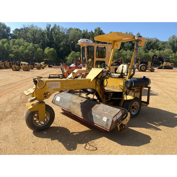 TERRAMITE TSS38 Broom