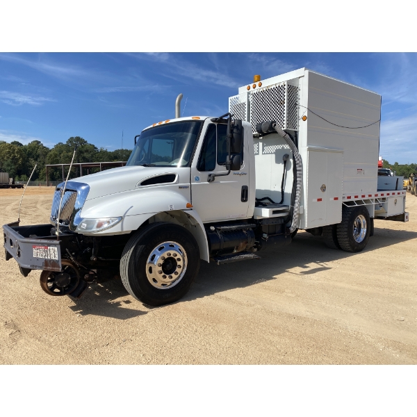 2009 INTERNATIONAL DURASTAR 4300 Service / Mechanic Truck