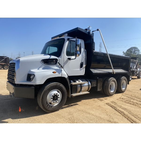 2018 FREIGHTLINER 114 SD Dump Truck
